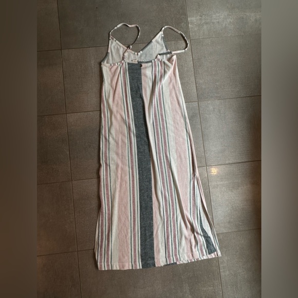 Billabong maxi dress or beach cover up - Picture 2 of 3